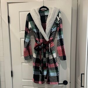 Vera Bradley Multicolor Plaid Fleece Robe